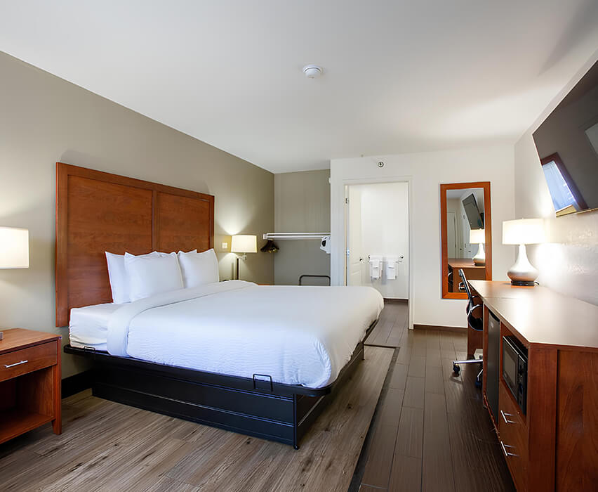 Hotel in Glendale AZ, Motel Suites Glendale AZ, The Hotel Serena