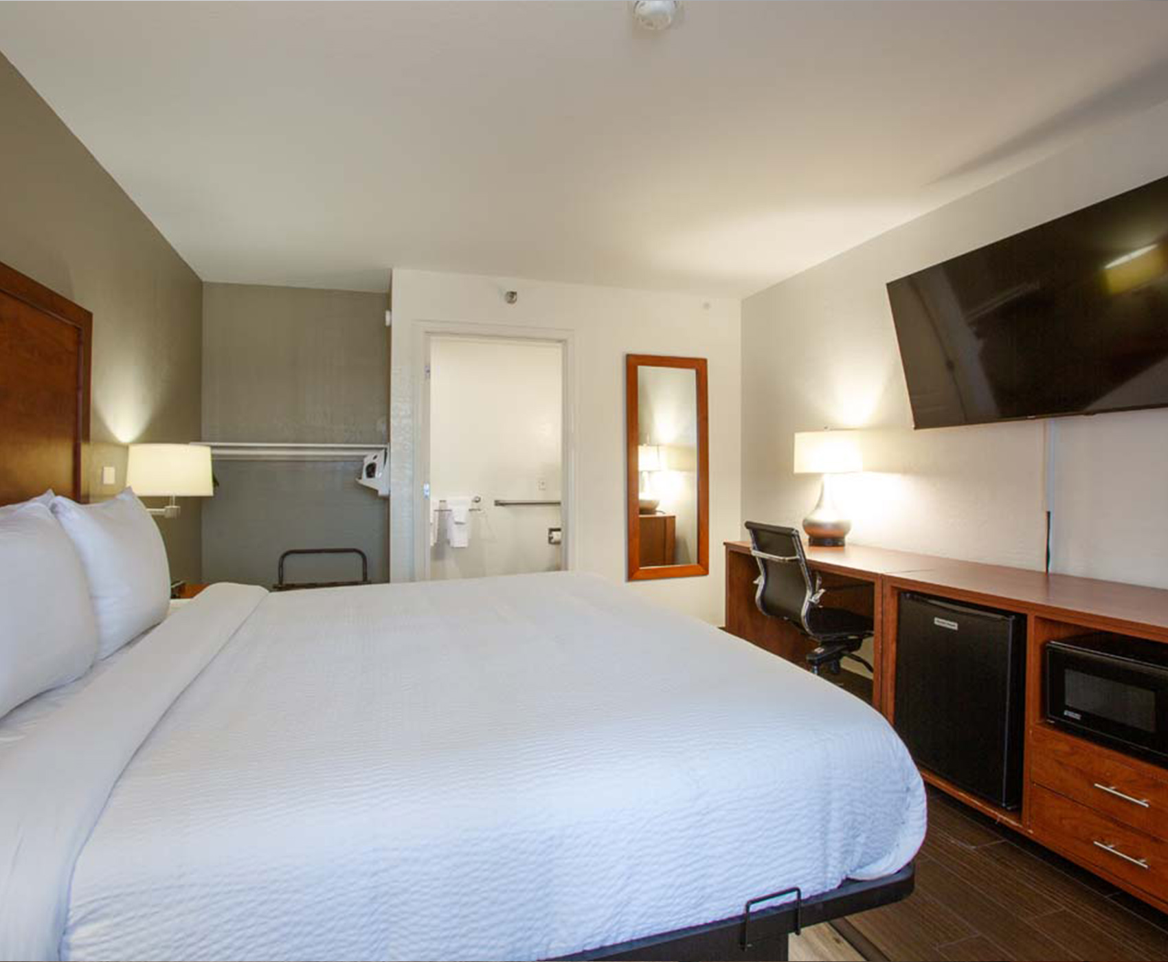 The Hotel Serene in Glendale AZ, Wheelchair Accessible rooms