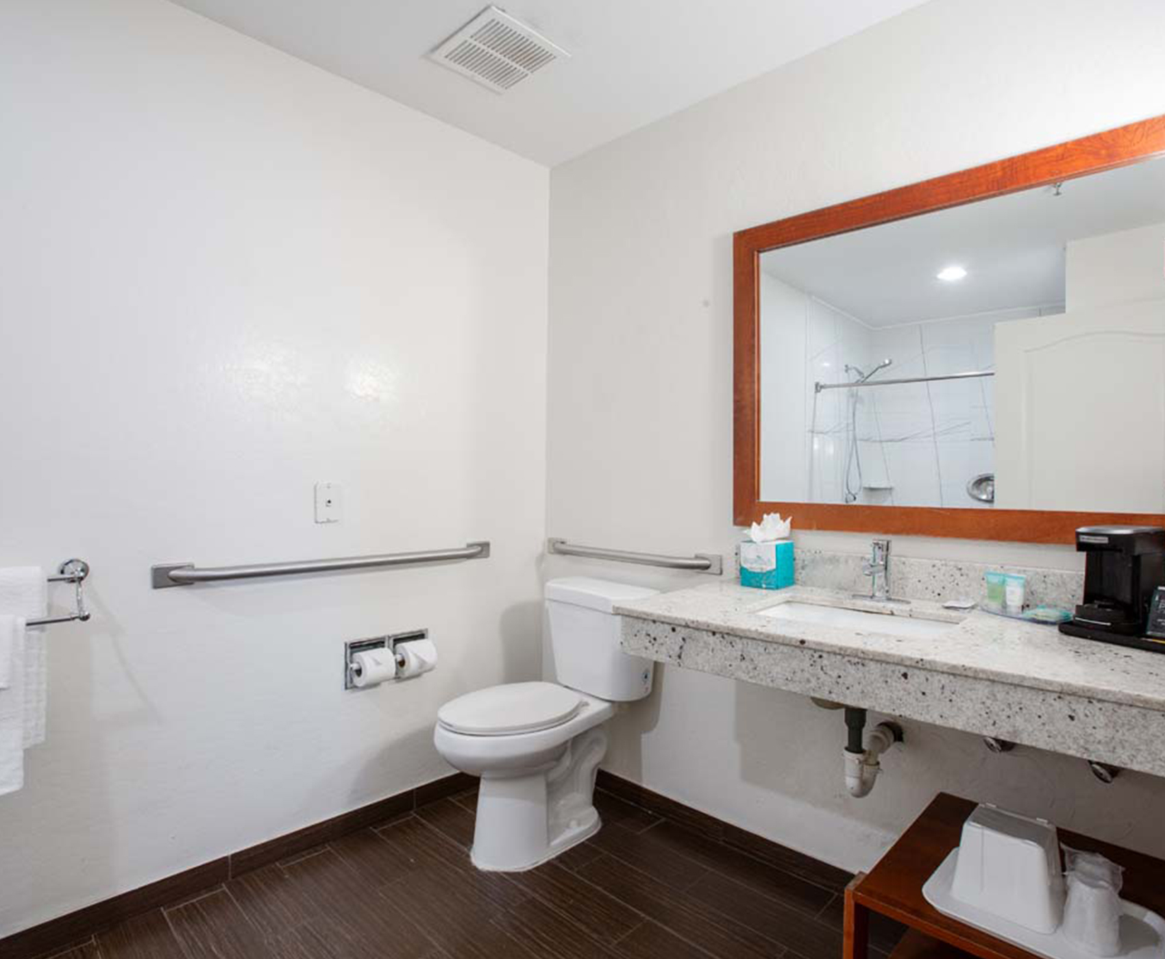 The Hotel Serene in Glendale AZ, Wheelchair Accessible rooms